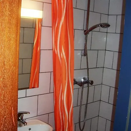 The Treehouse Backpacker Hostel Grünau im Almtal