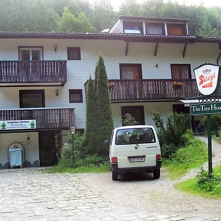 The Treehouse Backpacker Grünau im Almtal