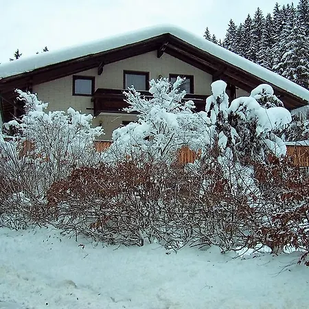 Hostel The Treehouse Backpacker Grünau im Almtal